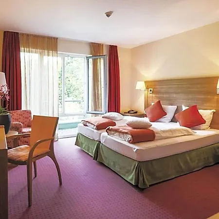 Nashira Kurpark Hotell