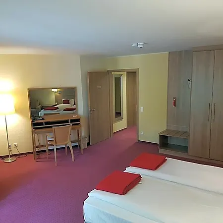 Nashira Kurpark Hotell